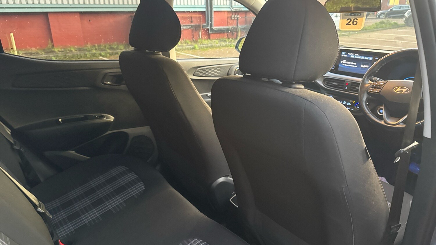 Used Hyundai i10 2023 for sale - 76738657: Photo 35