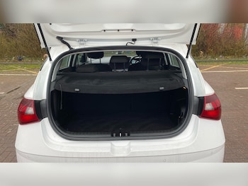 Used Hyundai i20 2022 for sale - 77460207: Photo