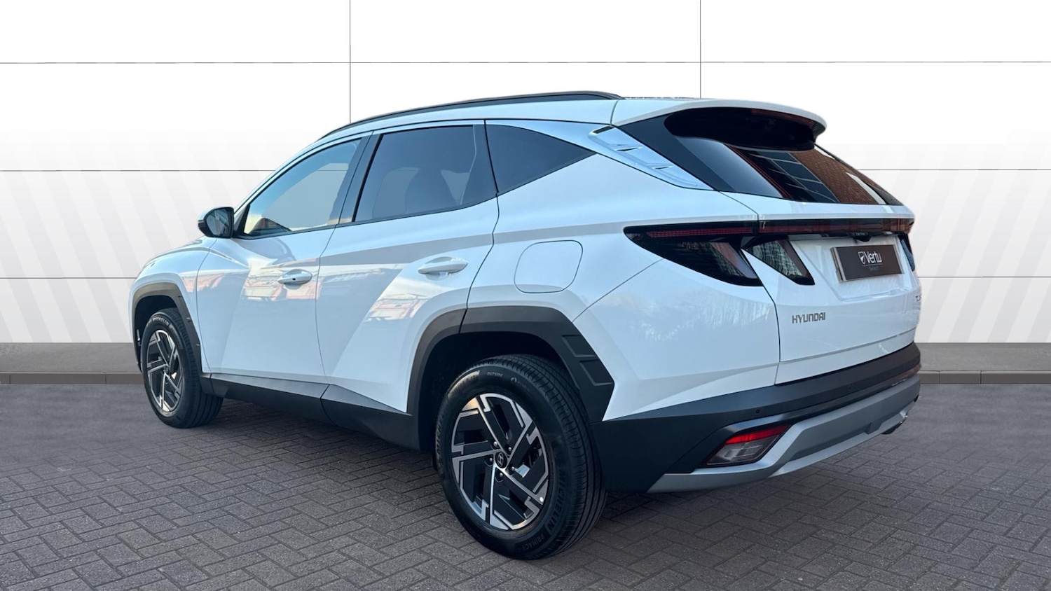 Used Hyundai TUCSON 2025 for sale - 77004189: Photo 2