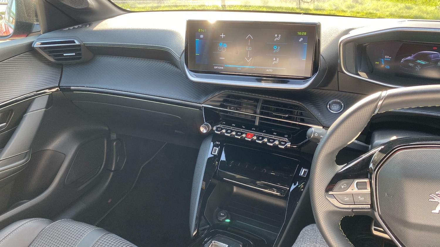 Used Peugeot 208 2022 for sale - 78210690: Photo 24