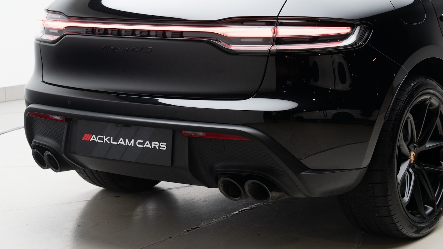 Used Porsche Macan 2023 for sale - 76434869: Photo 11