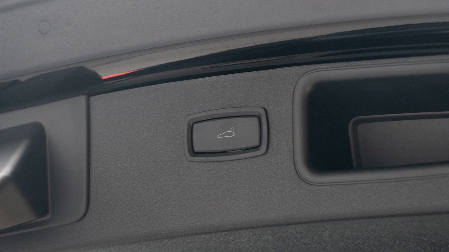 Used Porsche Macan 2023 for sale - 76434869: Photo 14