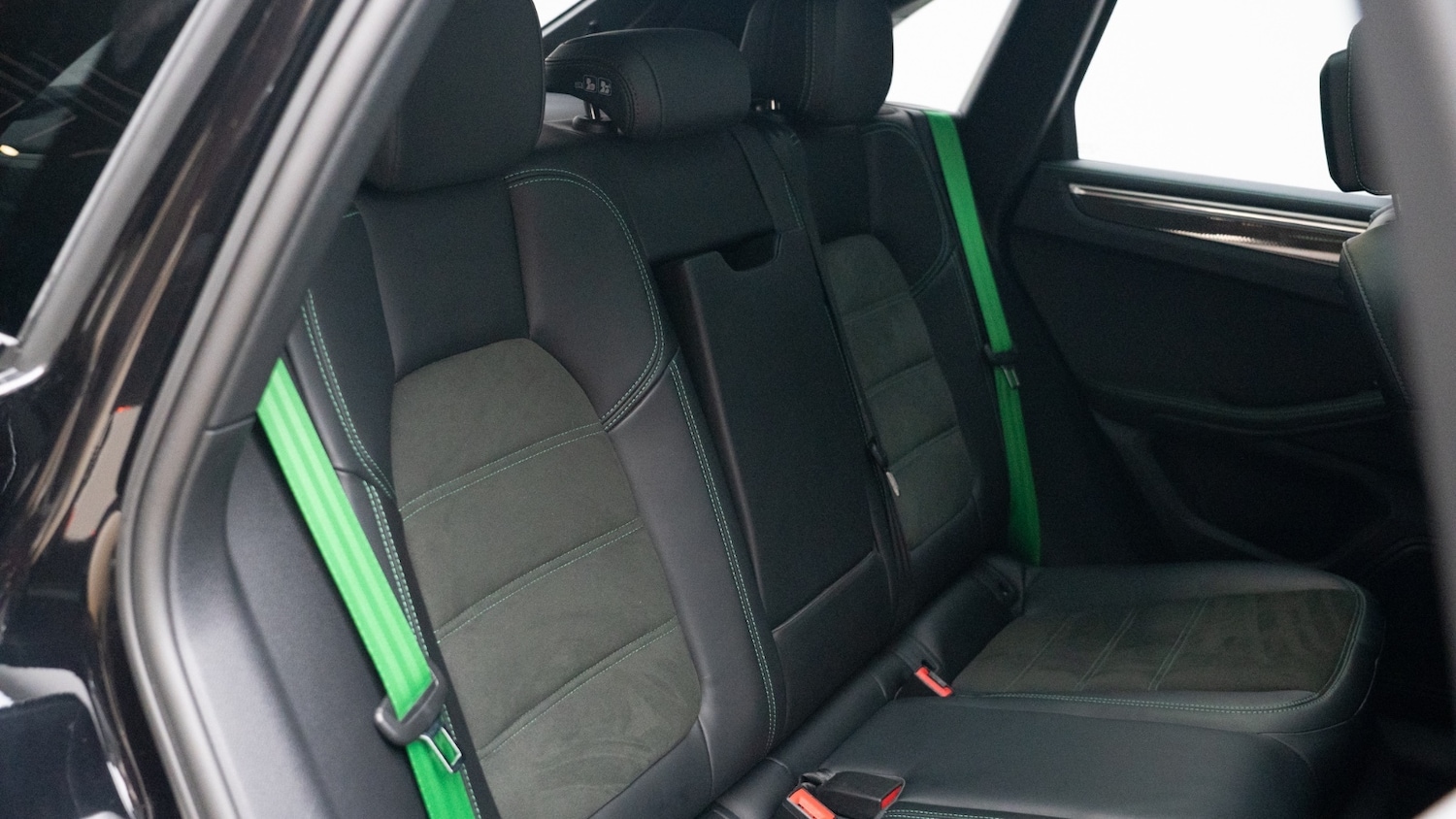 Used Porsche Macan 2023 for sale - 76434869: Photo 15