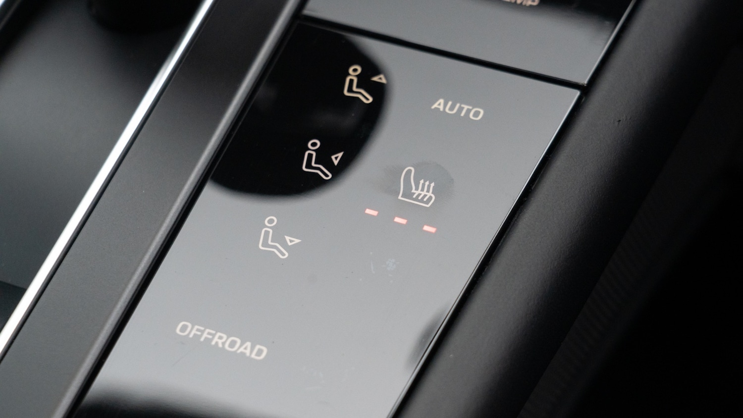 Used Porsche Macan 2023 for sale - 76434869: Photo 28