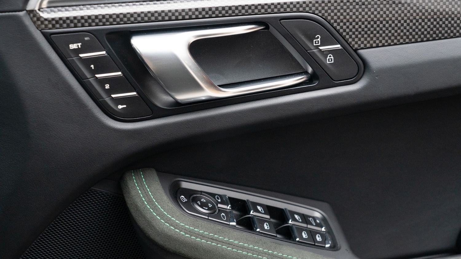 Used Porsche Macan 2023 for sale - 76434869: Photo 34