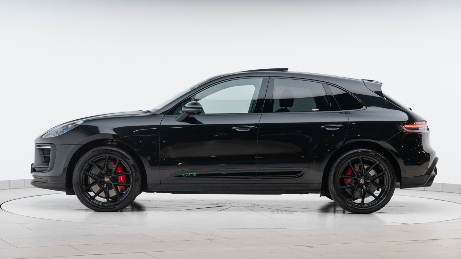 Used Porsche Macan 2023 for sale - 76434869: Photo 4