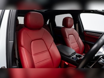 Used Porsche Cayenne 2023 for sale - 77413930: Photo