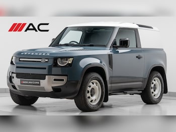 Land Rover - Defender