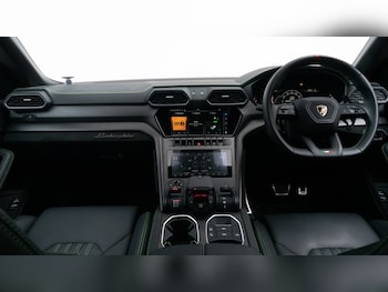 Used Lamborghini Urus 2024 for sale - 77678883: Photo