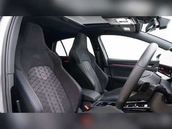 Used Volkswagen Golf 2025 for sale - 76661086: Photo