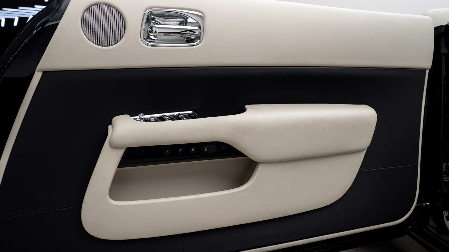 Used Rolls-Royce Silver Dawn 2016 for sale - 78027960: Photo 25