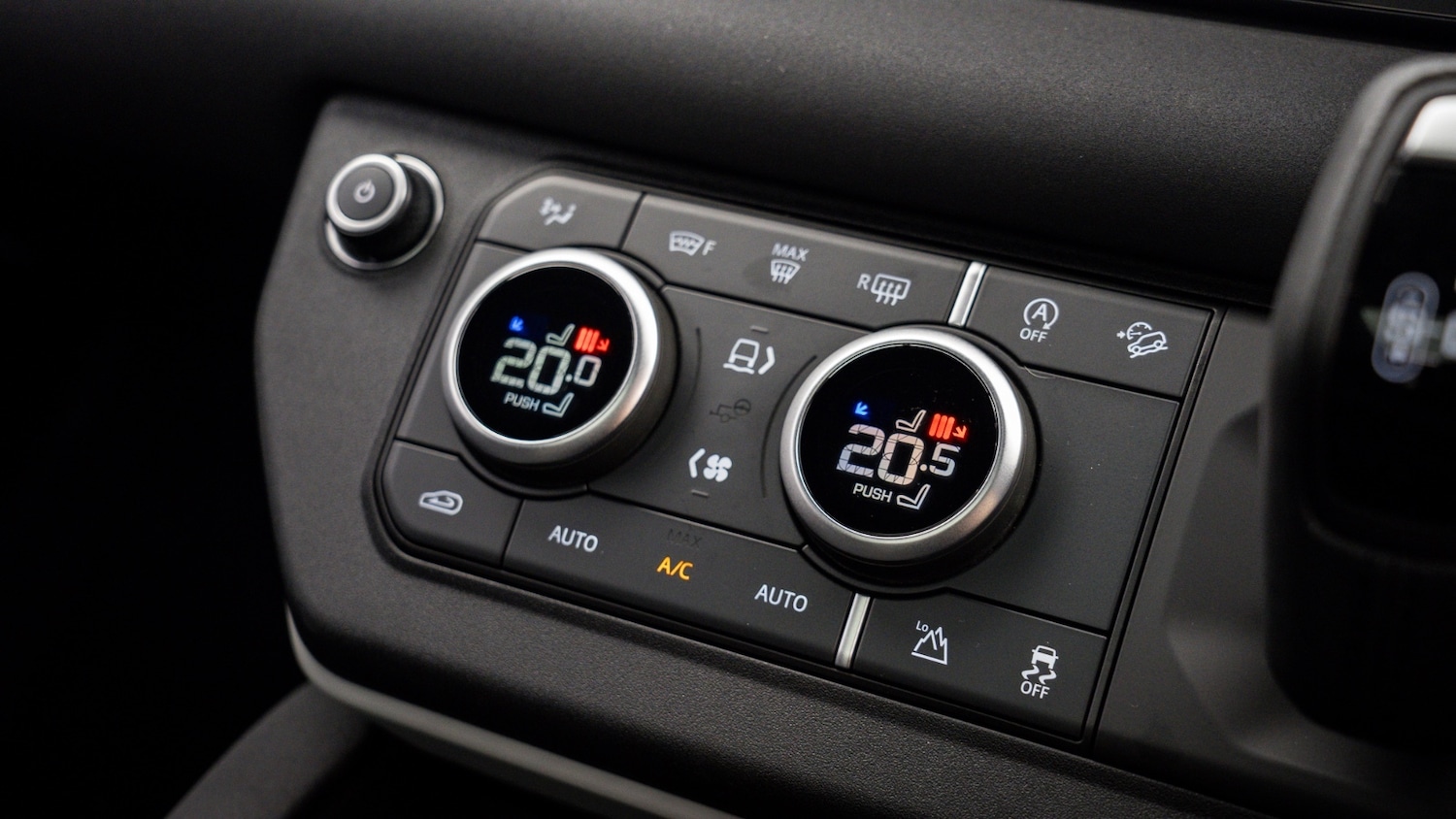 Used Land Rover Defender 2022 for sale - 78108508: Photo 32