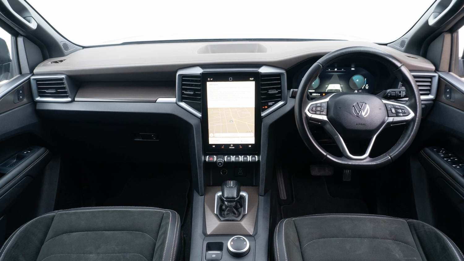 Used Volkswagen Amarok 2023 for sale - 76722167: Photo 2
