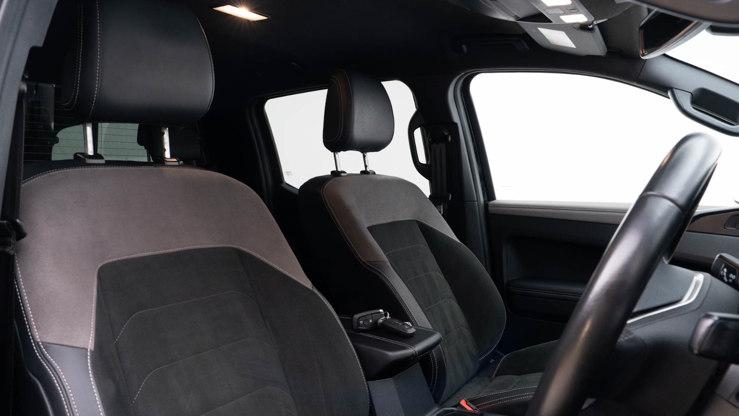 Used Volkswagen Amarok 2023 for sale - 76722167: Photo 3