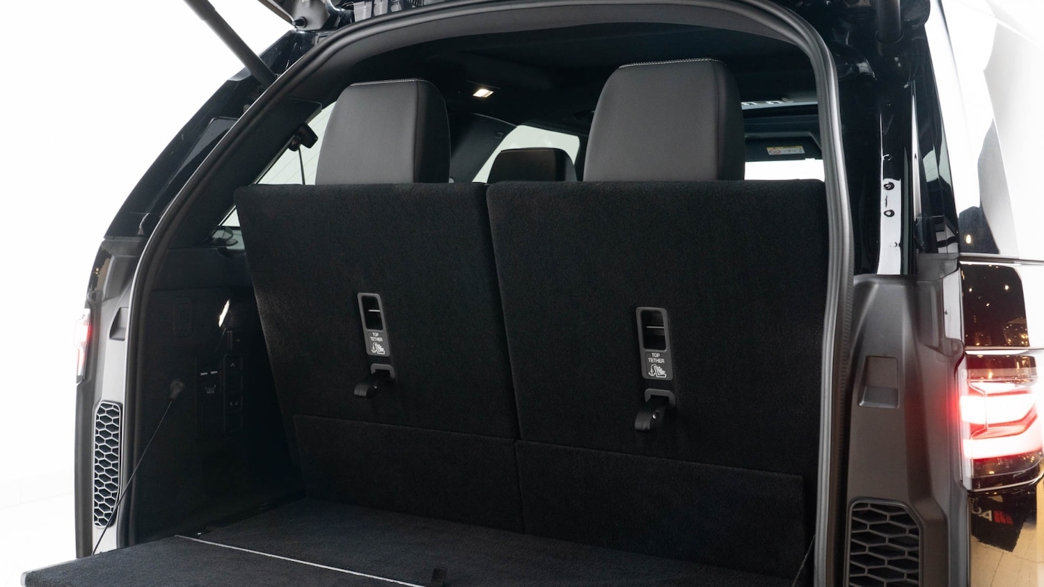 Used Land Rover Discovery 2024 for sale - 76501492: Photo 14