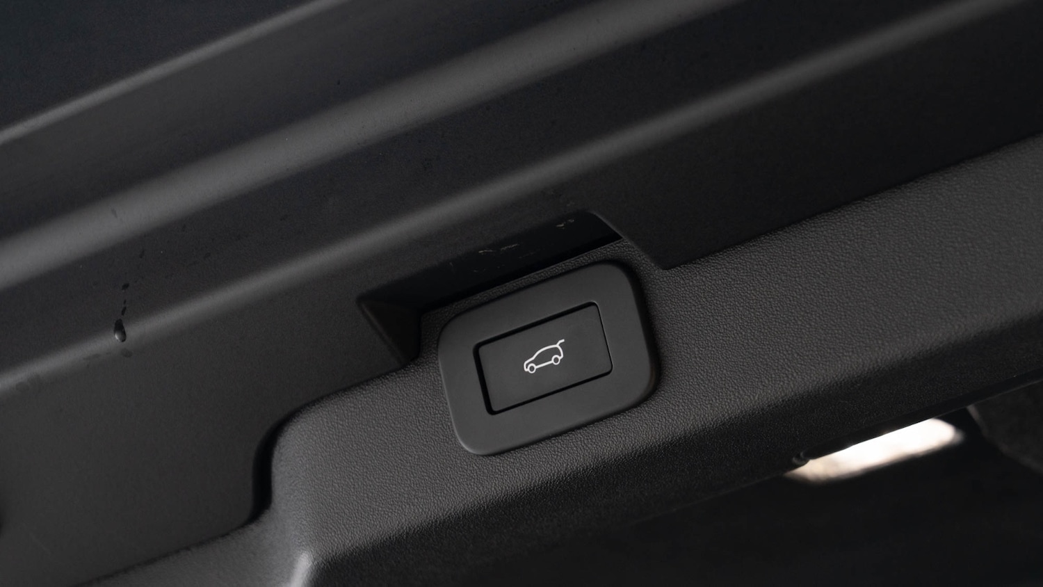 Used Land Rover Discovery 2024 for sale - 76501492: Photo 15