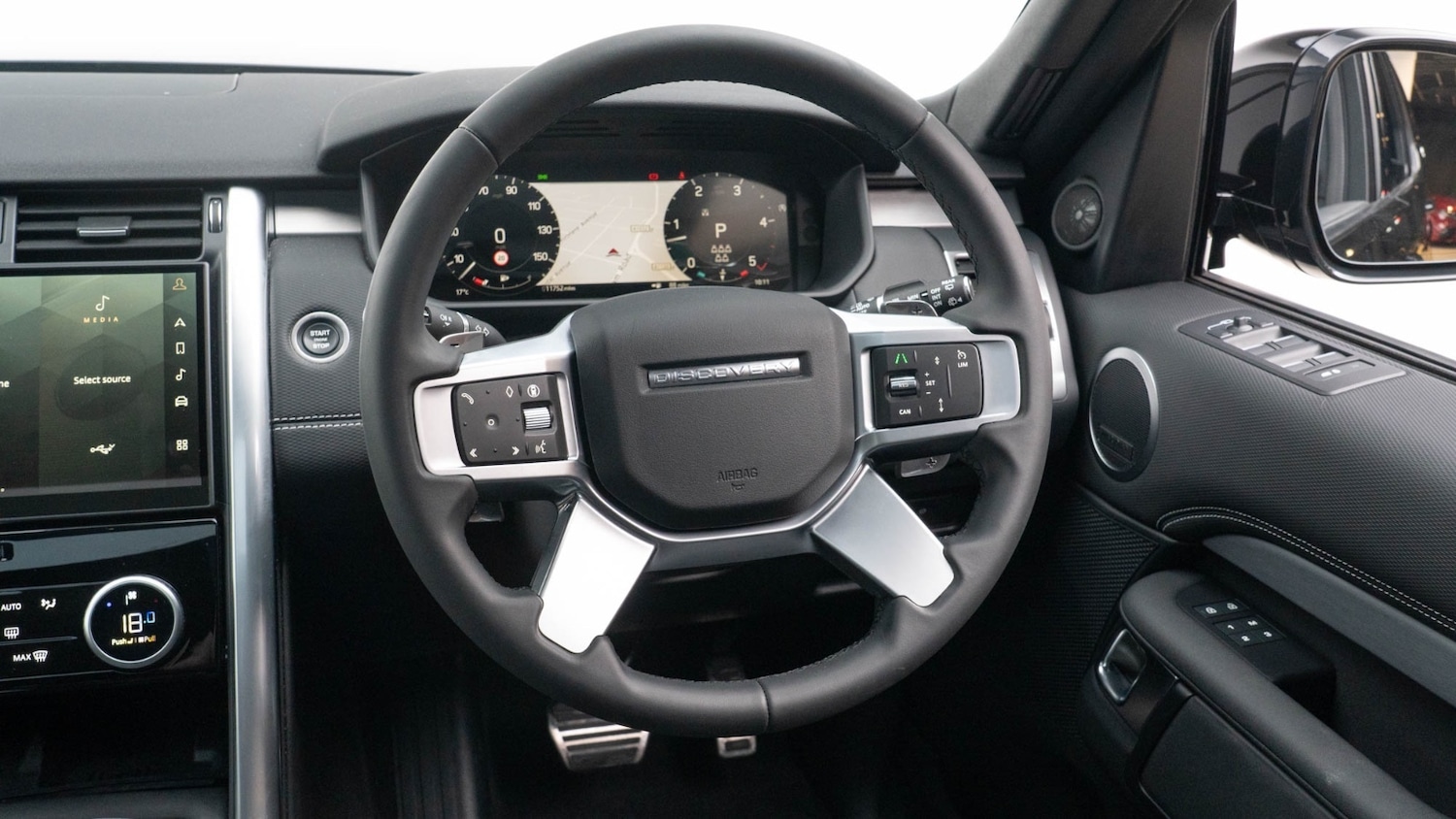 Used Land Rover Discovery 2024 for sale - 76501492: Photo 19