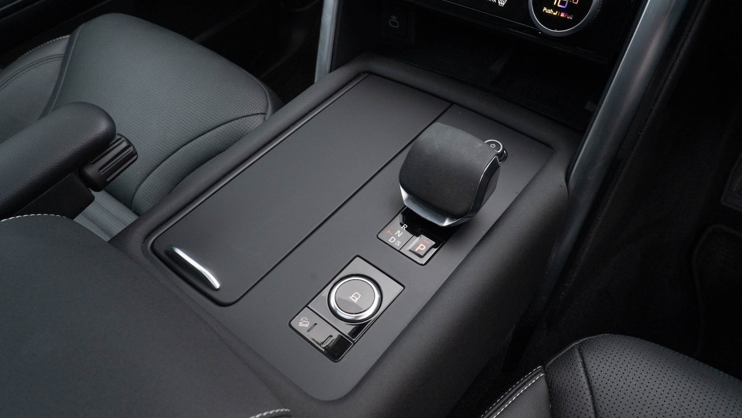 Used Land Rover Discovery 2024 for sale - 76501492: Photo 22