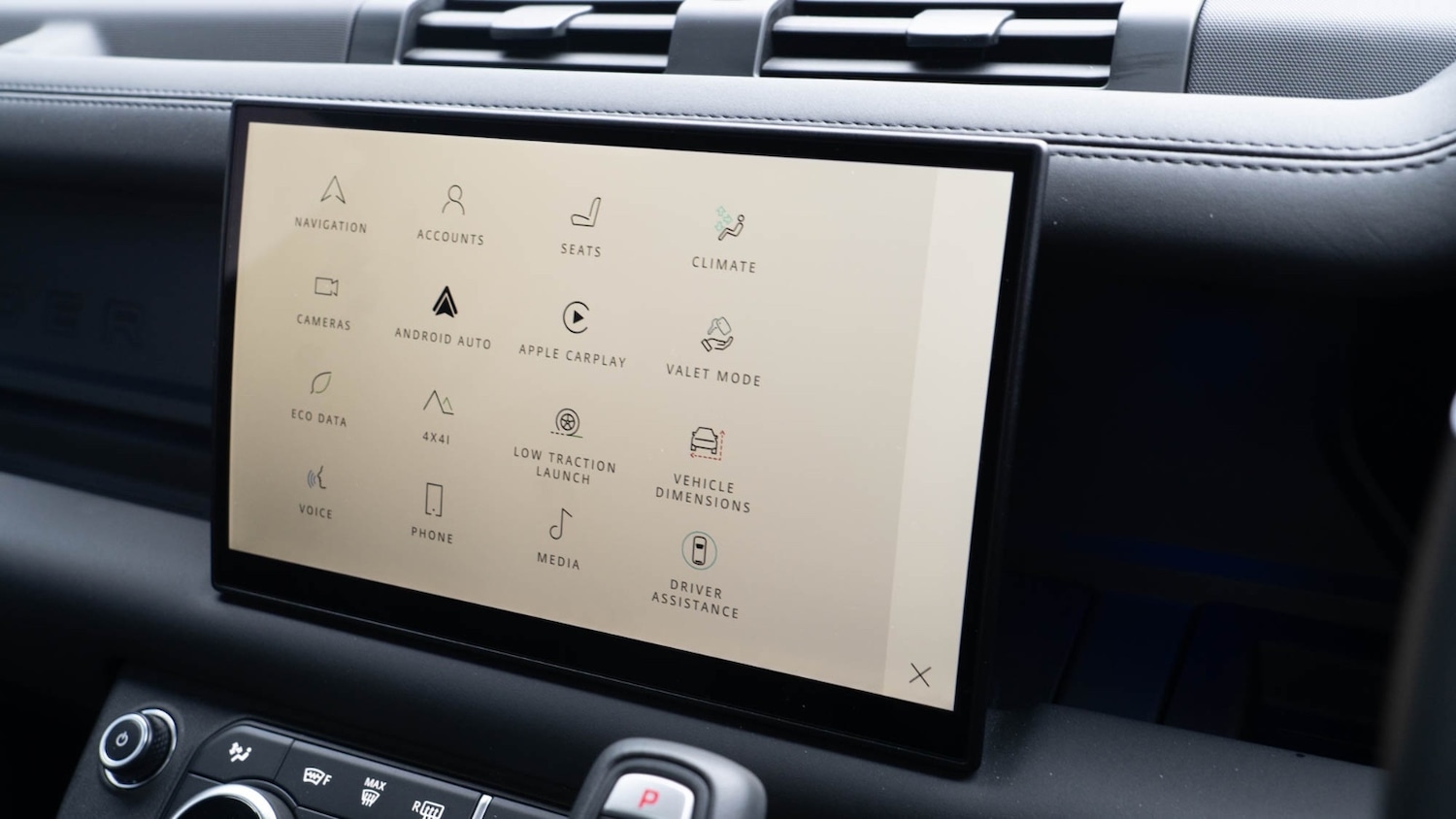 Used Land Rover Defender 2025 for sale - 77640682: Photo 28