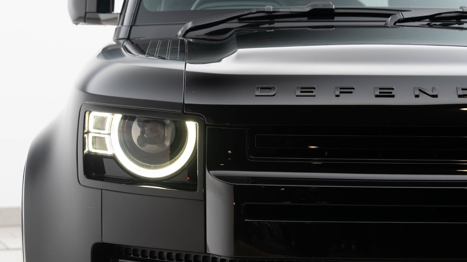 Used Land Rover Defender 2025 for sale - 77640682: Photo 8