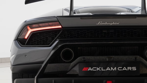 Used Lamborghini Huracan 2018 for sale - 76116991: Photo 25