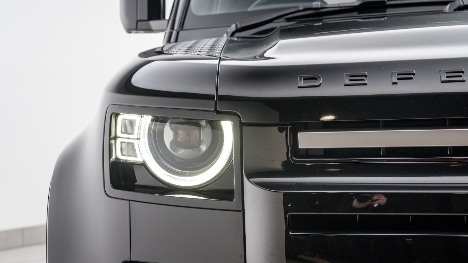 Used Land Rover Defender 2024 for sale - 77269331: Photo 35