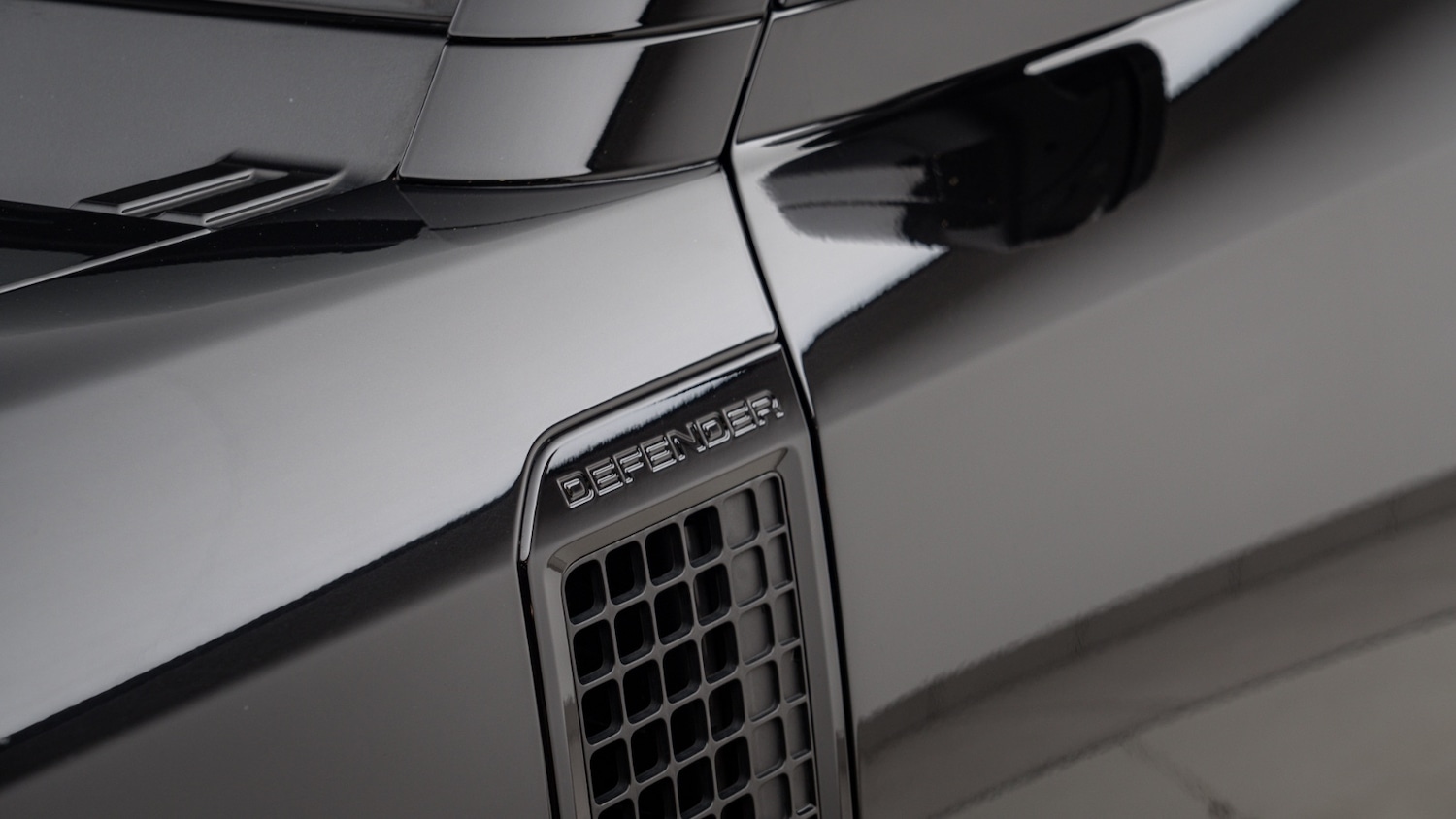 Used Land Rover Defender 2024 for sale - 77269331: Photo 39