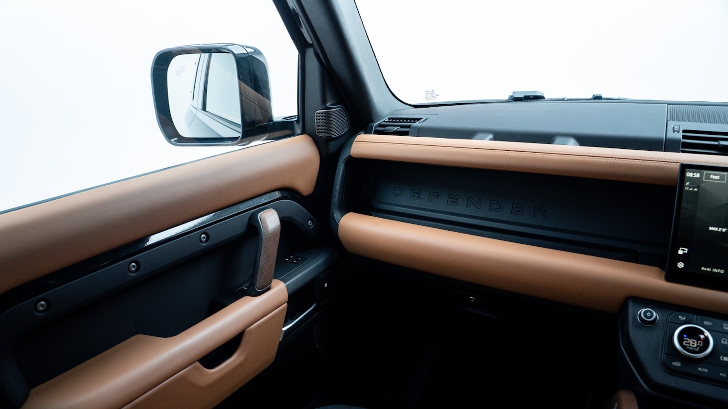 Used Land Rover Defender 2023 for sale - 77106059: Photo 10