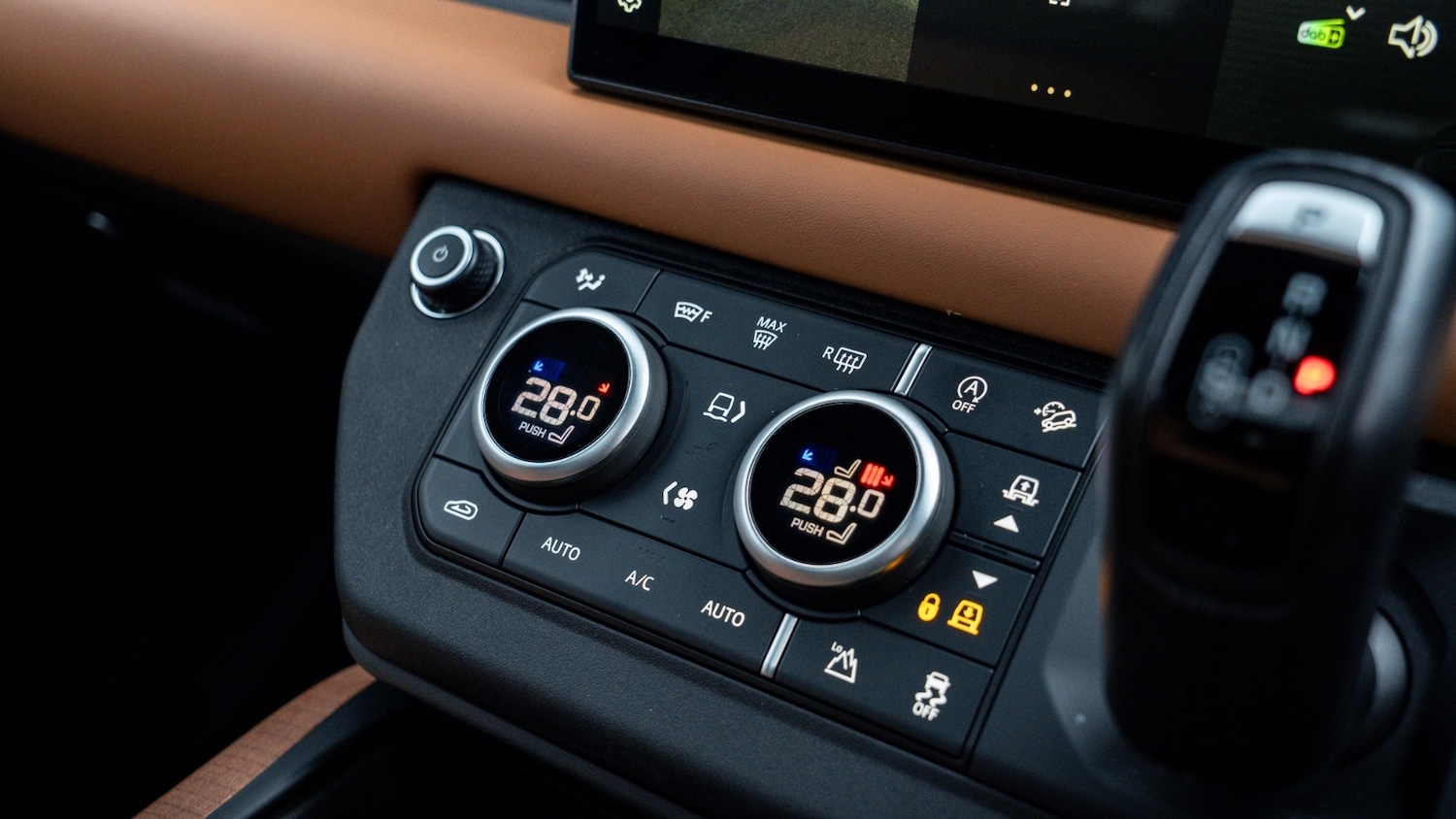 Used Land Rover Defender 2023 for sale - 77106059: Photo 16