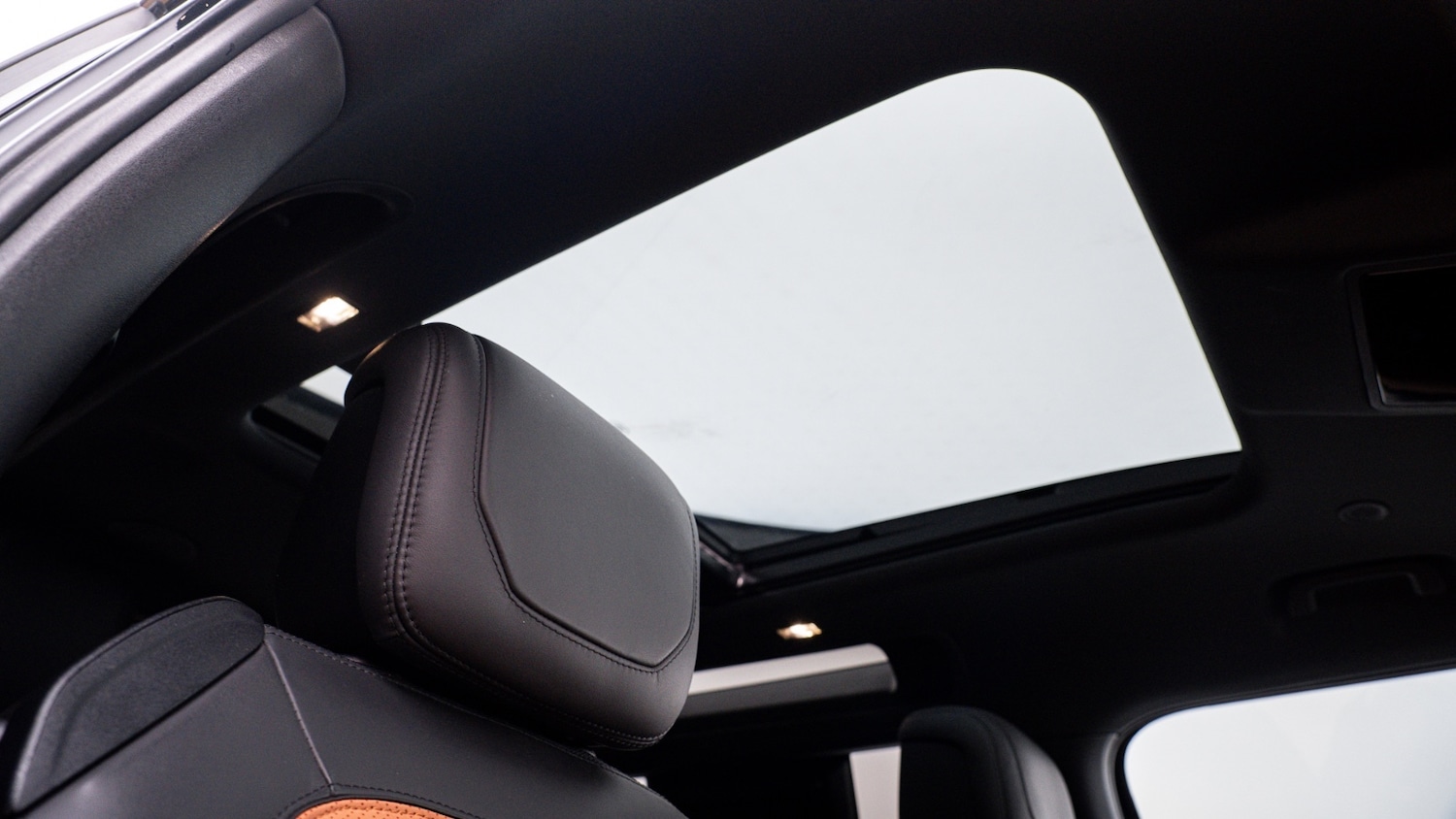 Used Land Rover Defender 2023 for sale - 77106059: Photo 19