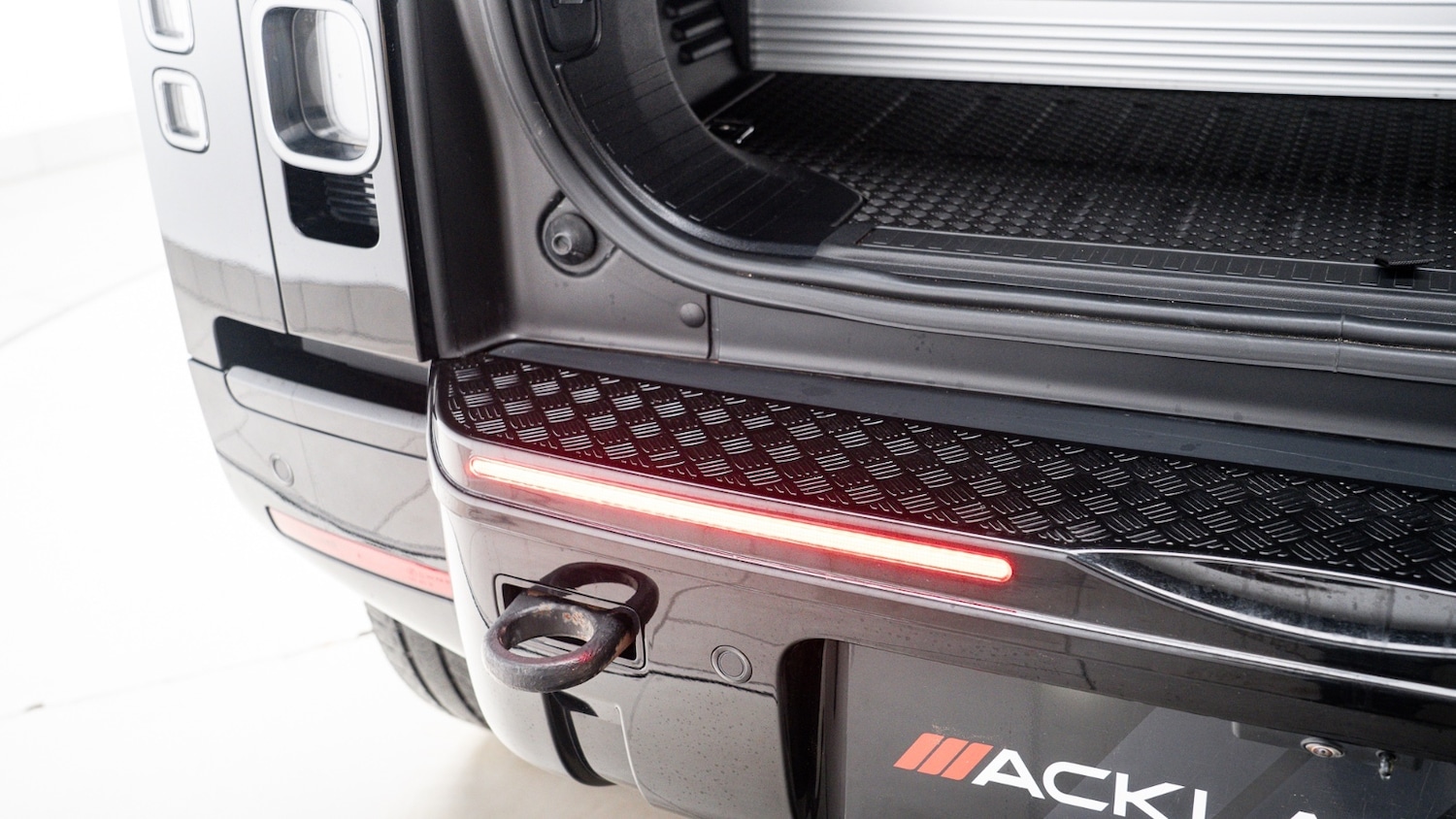 Used Land Rover Defender 2023 for sale - 77106059: Photo 36