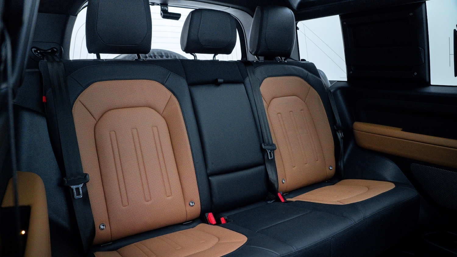 Used Land Rover Defender 2023 for sale - 77106059: Photo 38