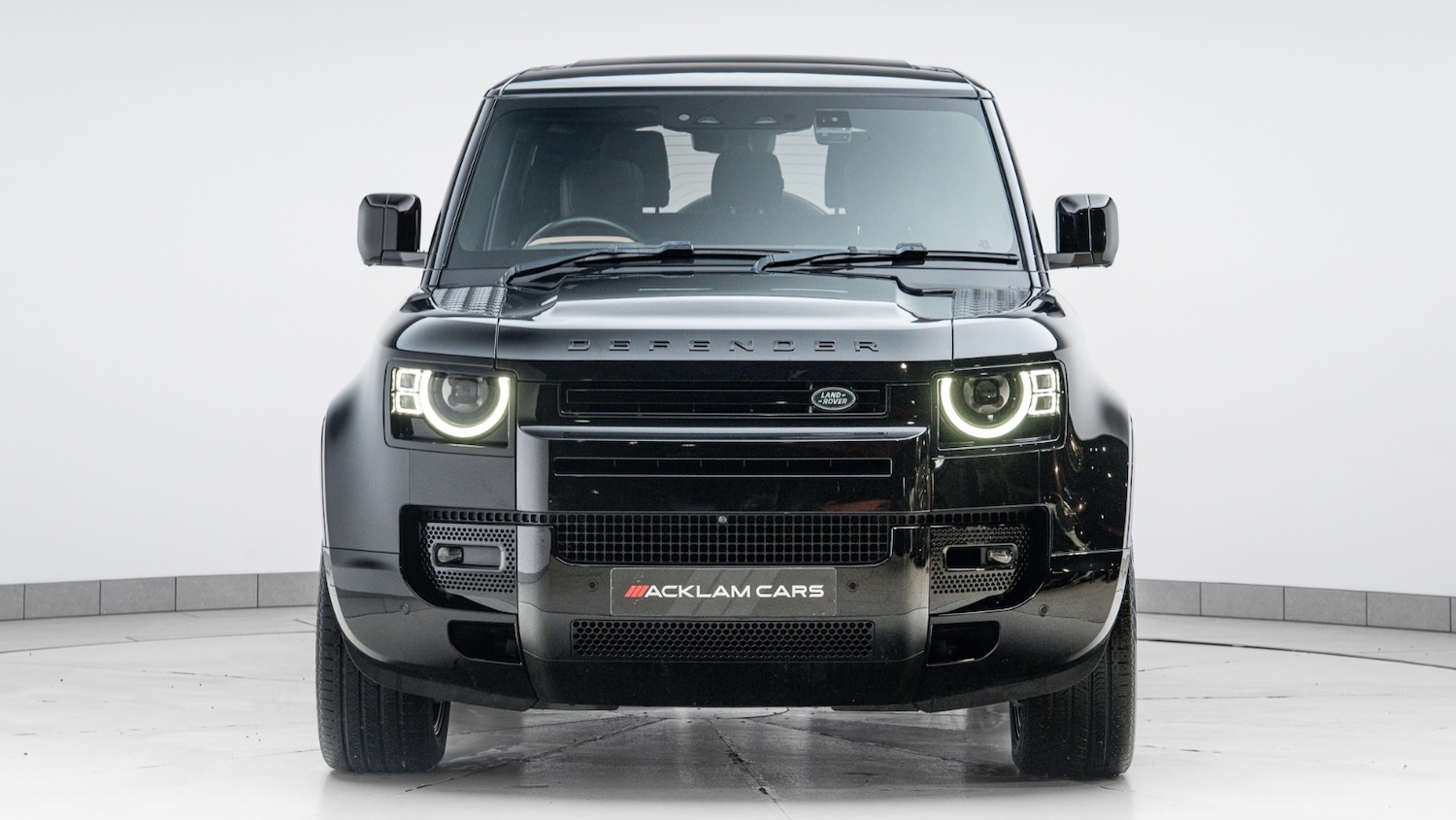 Used Land Rover Defender 2023 for sale - 77106059: Photo 4