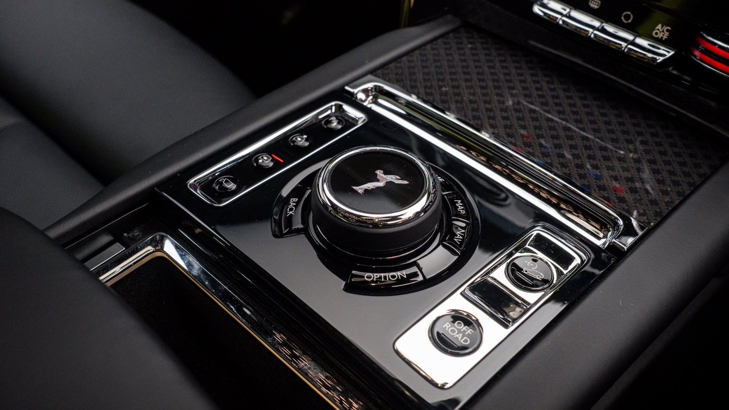 Used Rolls-Royce Cullinan 2024 for sale - 76788171: Photo 42