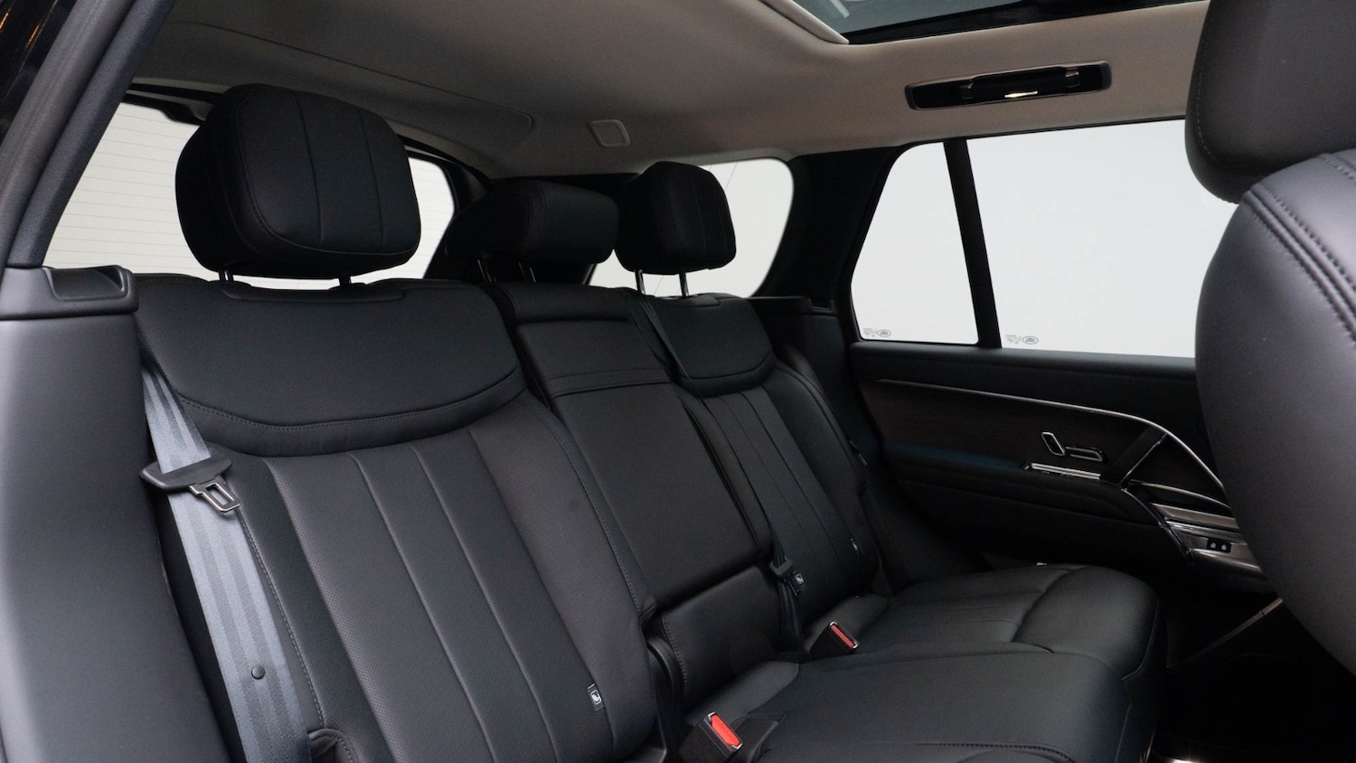 Used Land Rover Range Rover 2024 for sale - 76037832: Photo 17