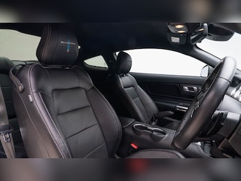 Used Ford Mustang 2019 for sale - 76033998: Photo 4