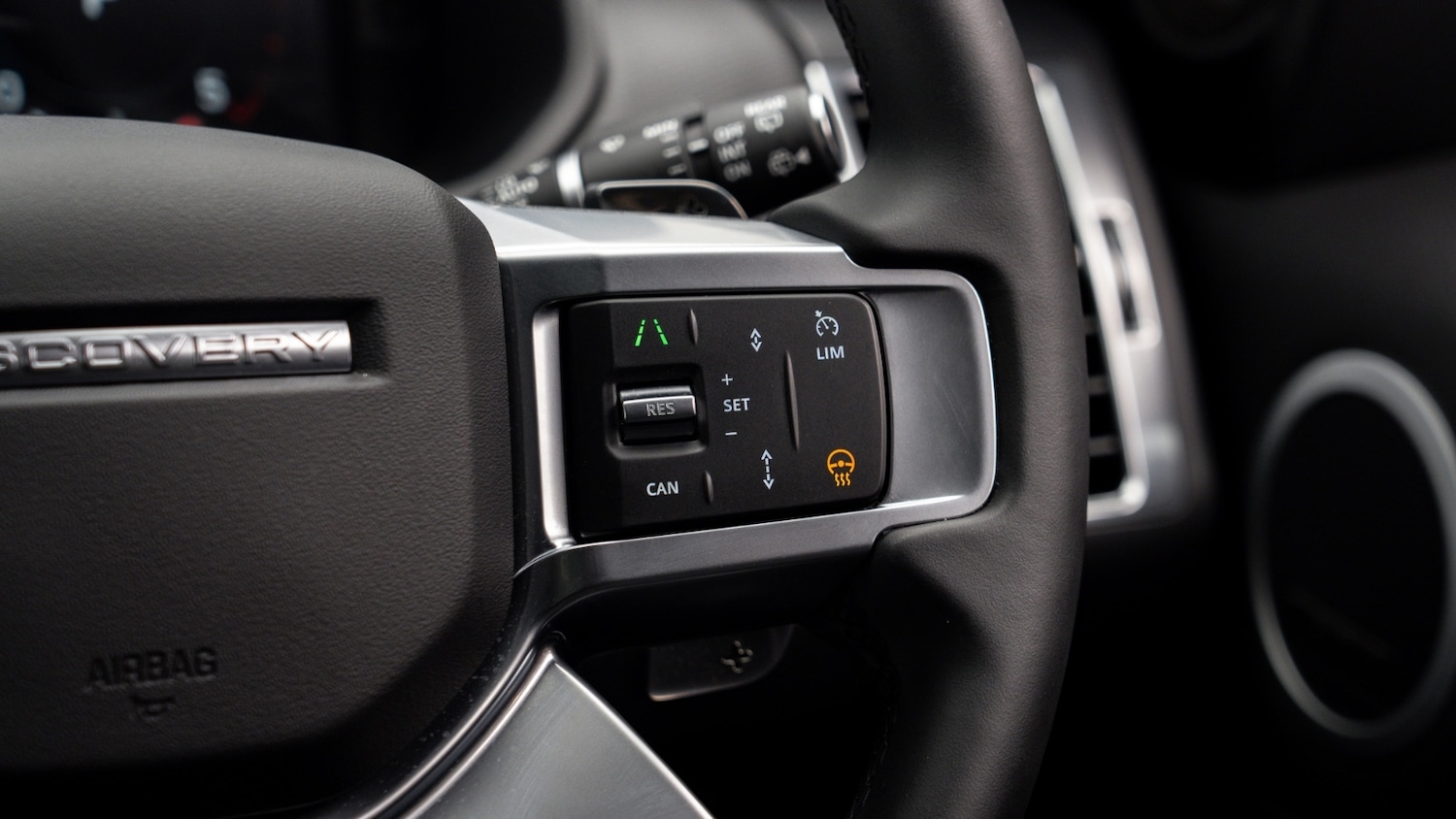 Used Land Rover Discovery 2025 for sale - 78049820: Photo 11