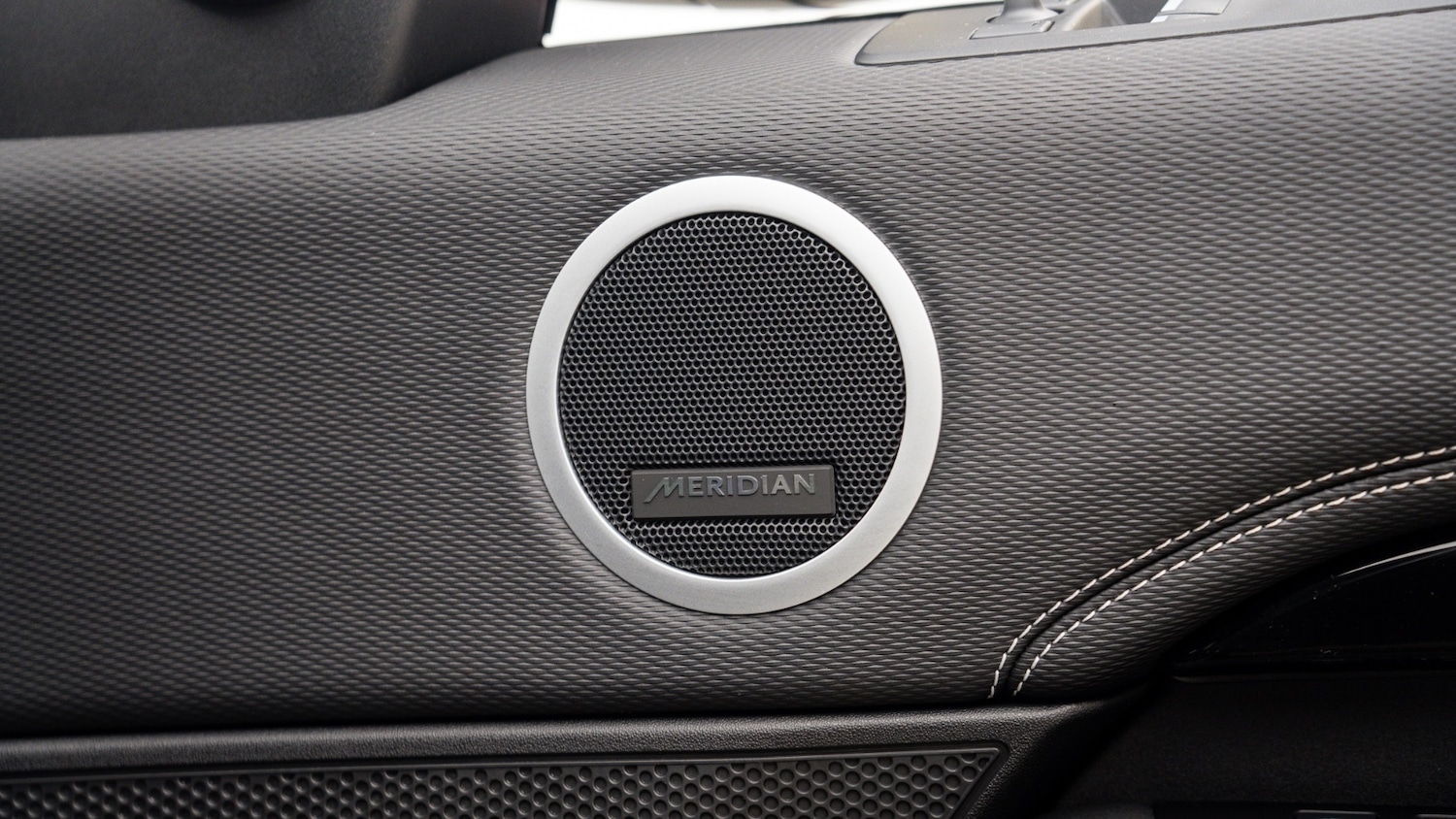 Used Land Rover Discovery 2025 for sale - 78049820: Photo 24