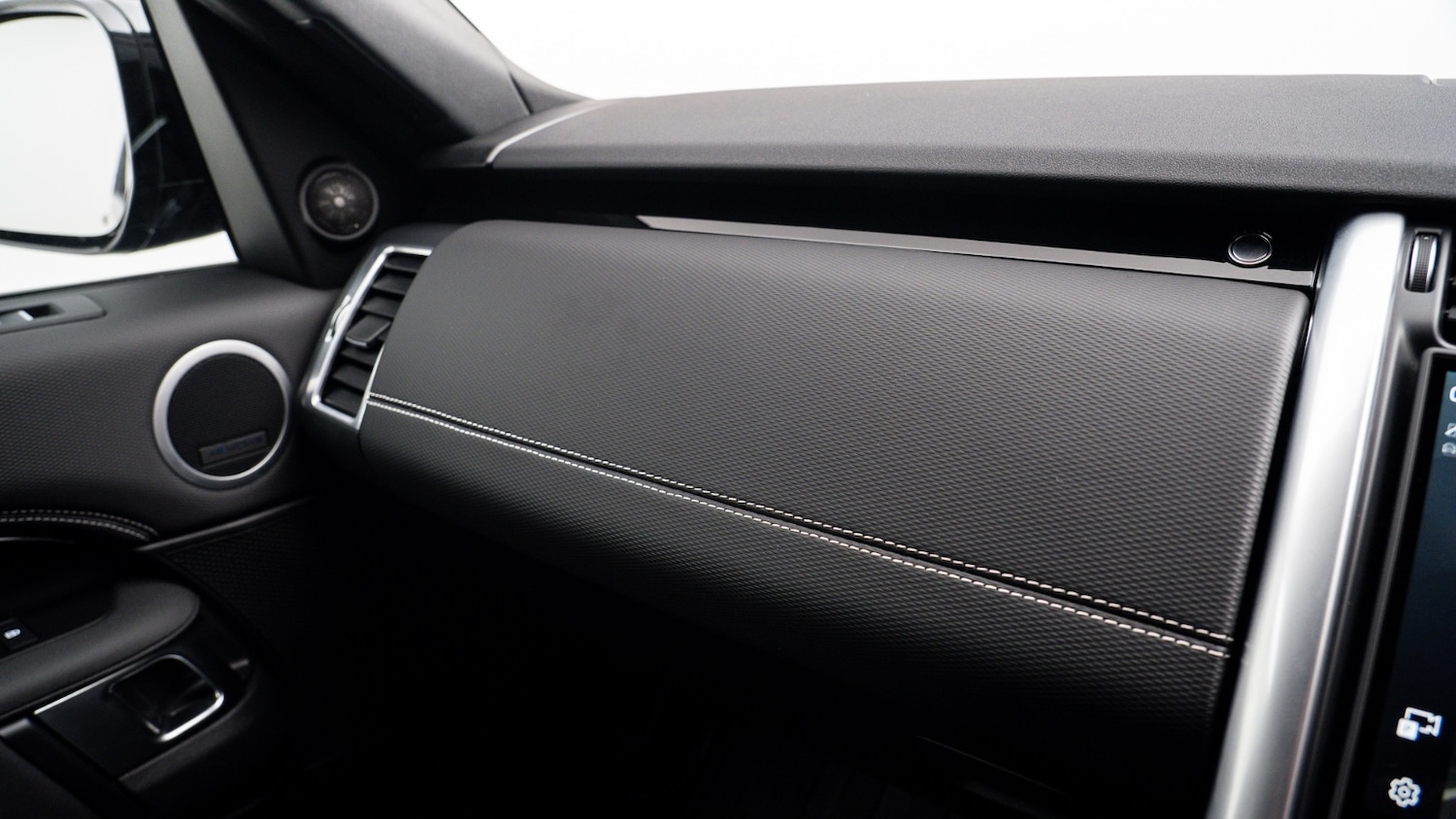 Used Land Rover Discovery 2025 for sale - 78049820: Photo 29