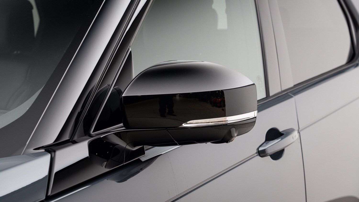 Used Land Rover Discovery 2025 for sale - 78049820: Photo 35