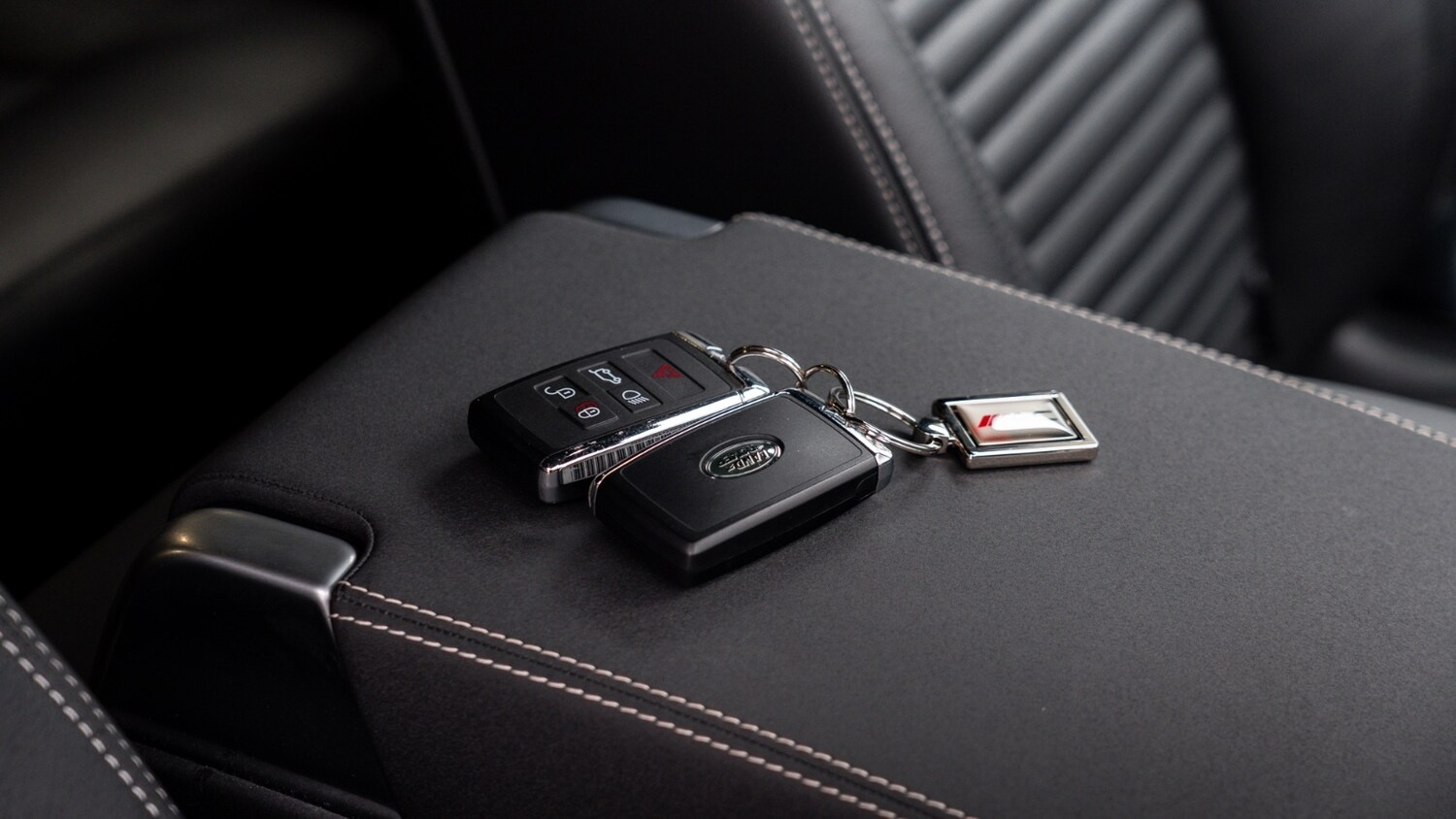 Used Land Rover Discovery 2025 for sale - 78049820: Photo 43