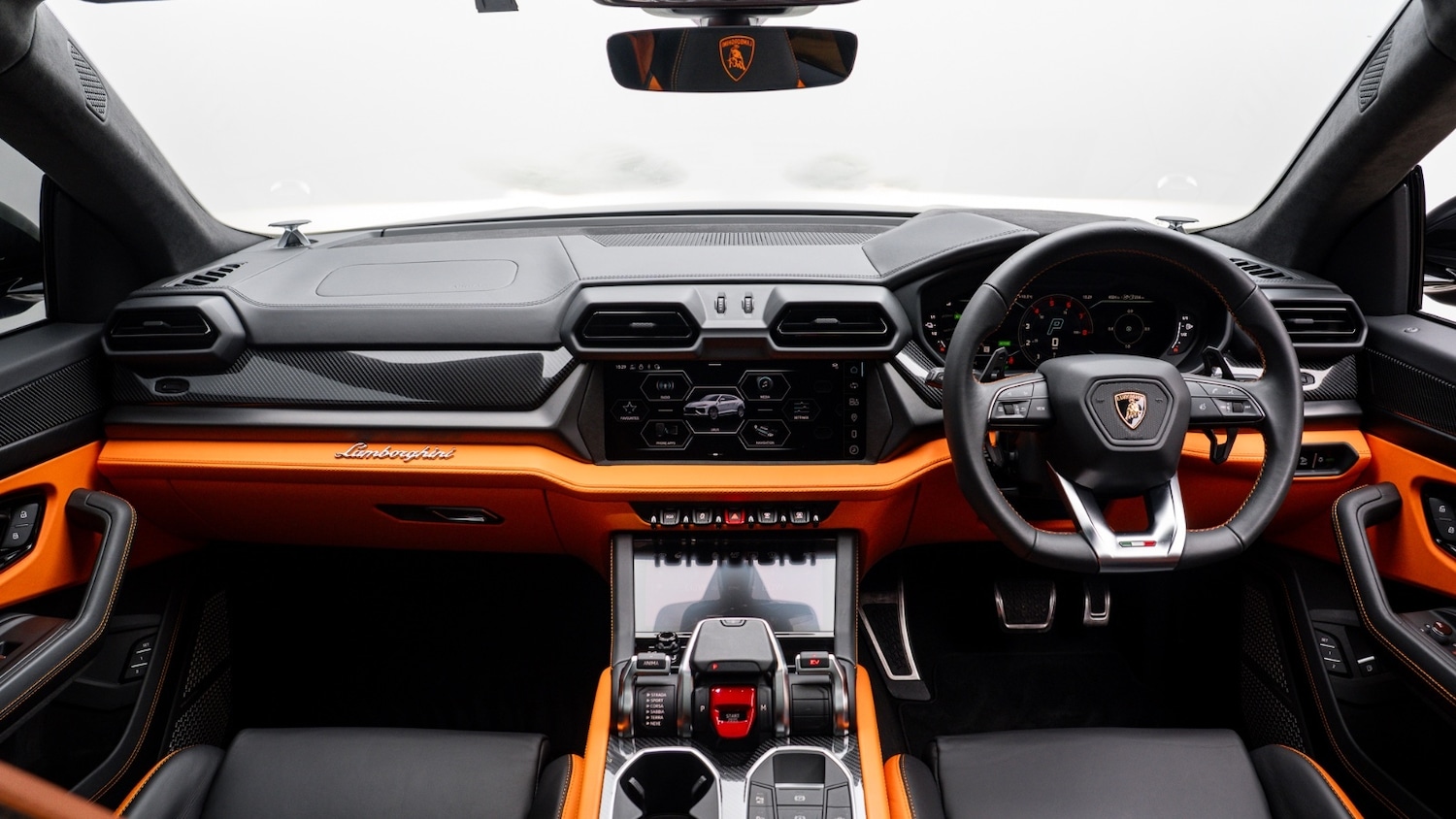 Used Lamborghini Urus 2025 for sale - 77499668: Photo 2