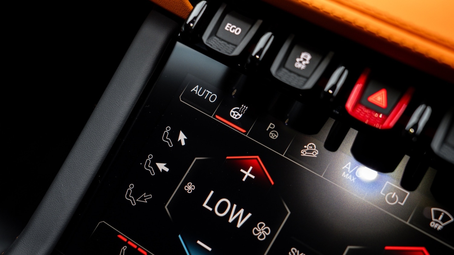 Used Lamborghini Urus 2025 for sale - 77499668: Photo 42