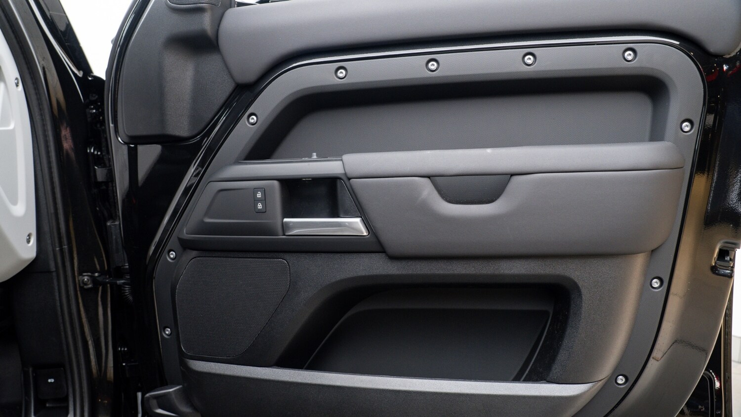 Used Land Rover Defender 2026 for sale - 78027921: Photo 10