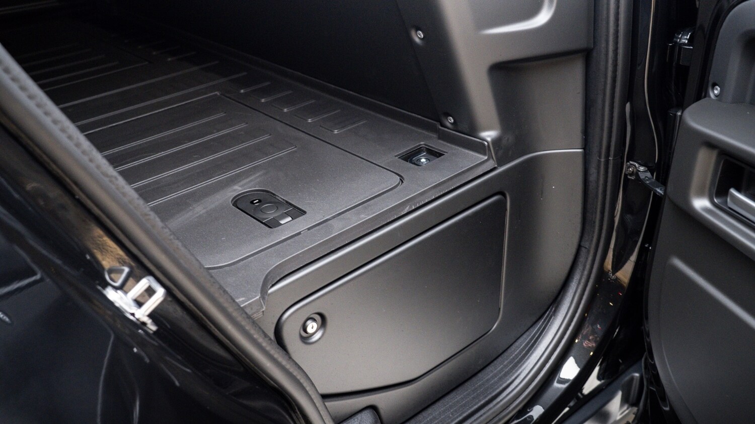 Used Land Rover Defender 2026 for sale - 78027921: Photo 7