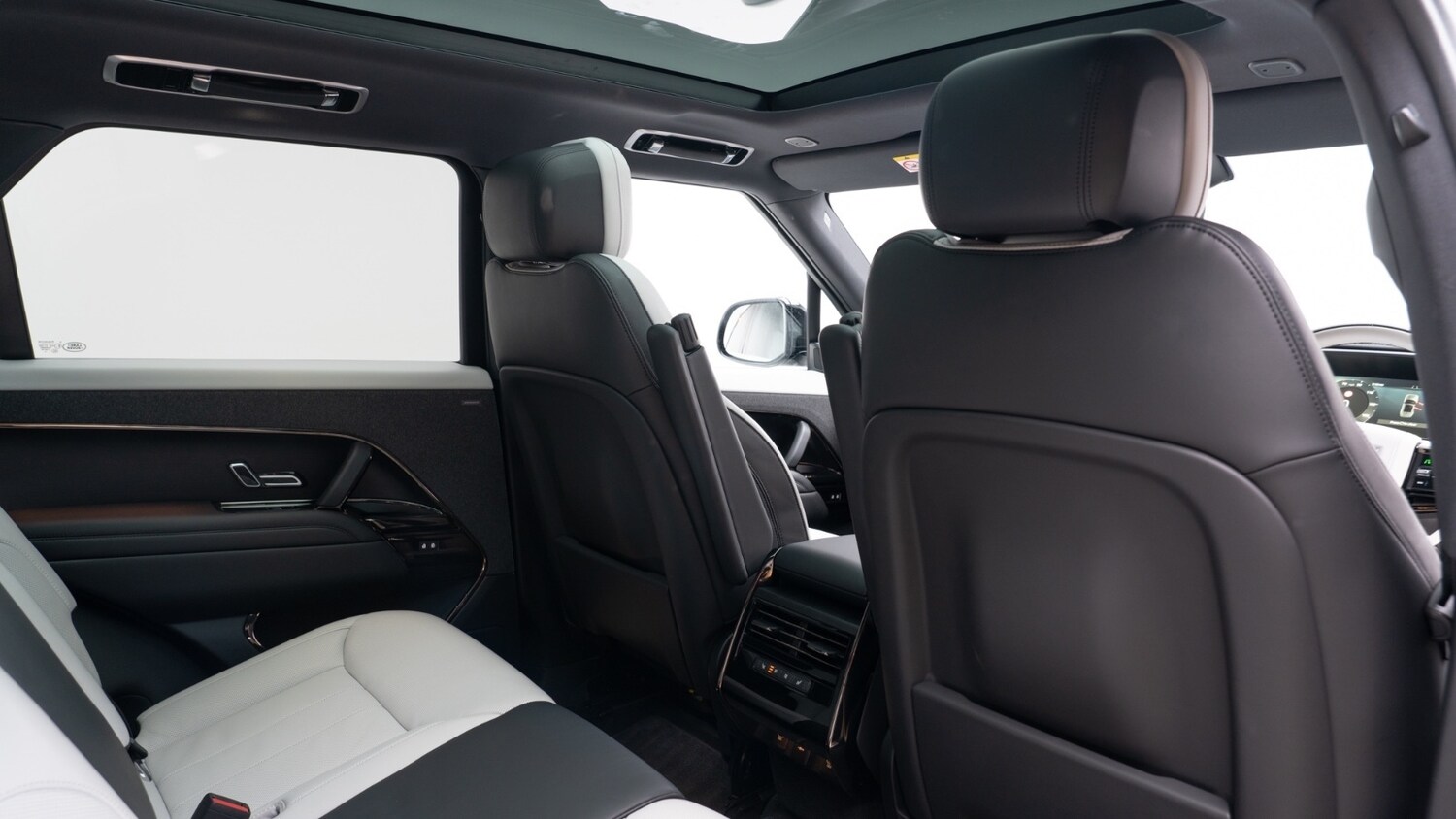 Used Land Rover Range Rover Sport 2024 for sale - 76684063: Photo 15