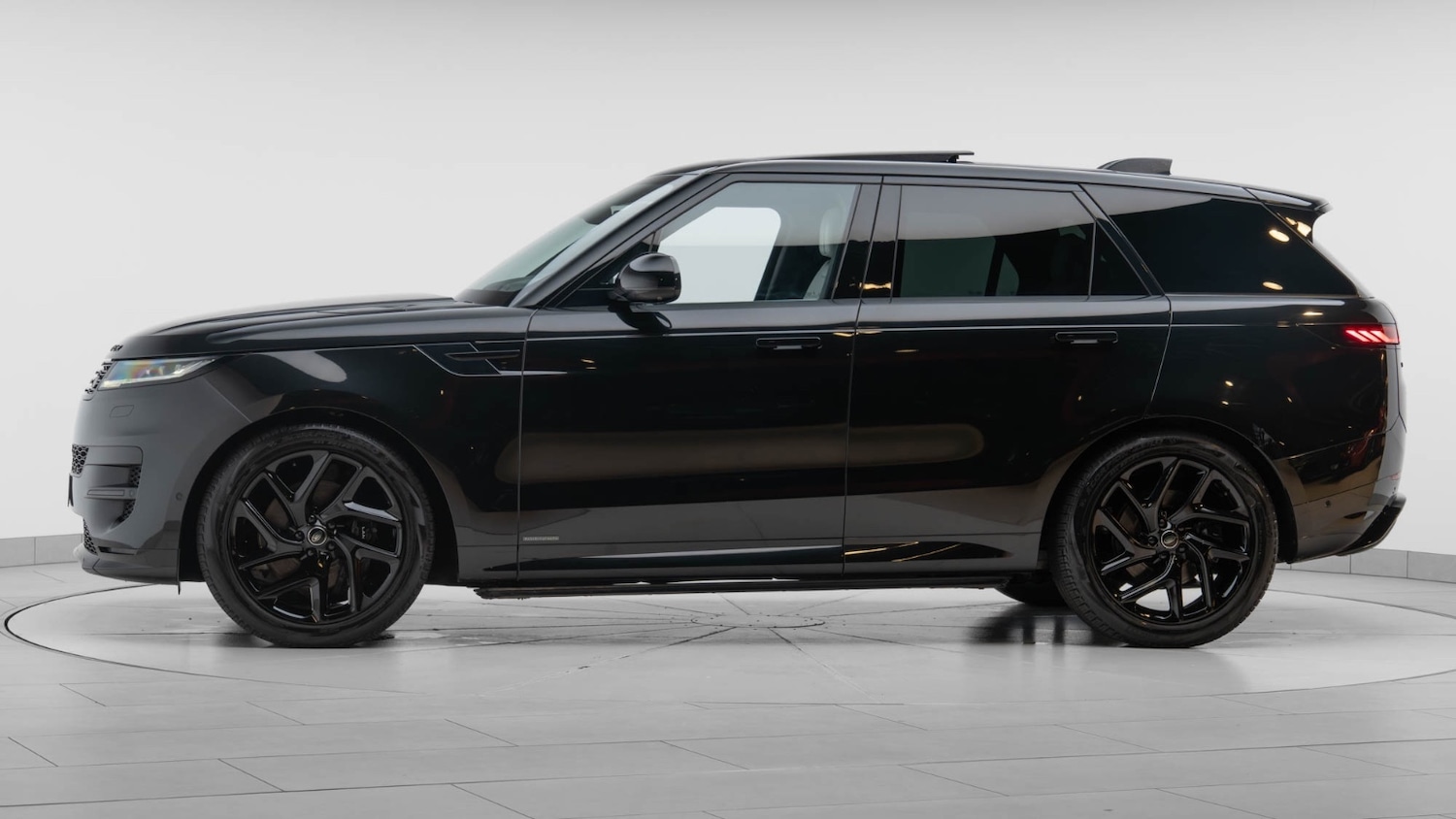 Used Land Rover Range Rover Sport 2023 for sale - 76154862: Photo 4