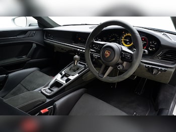 Used Porsche 911 2023 for sale - 76321981: Photo 2