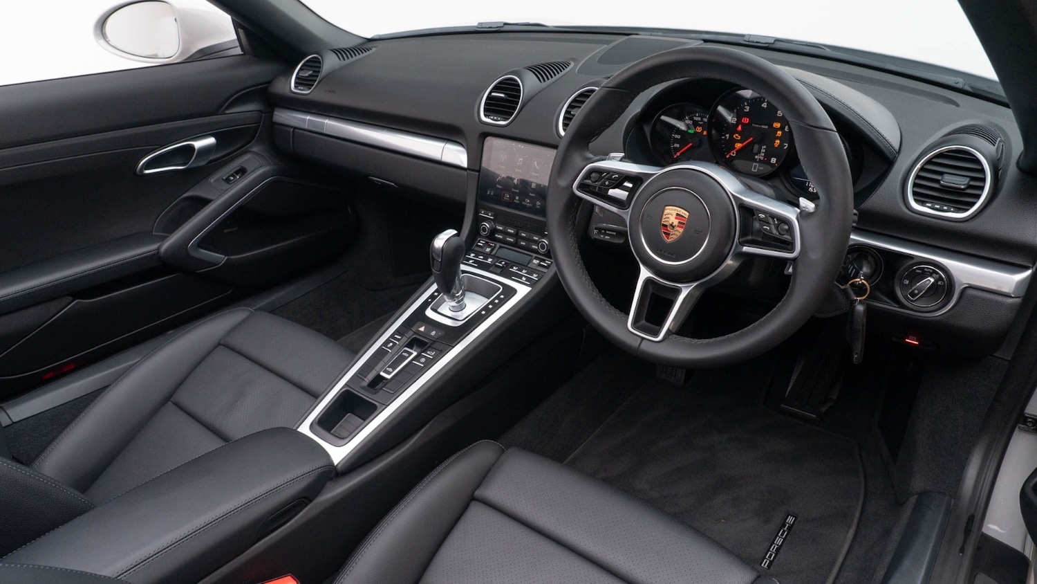 Used Porsche Other 2025 for sale - 76717311: Photo 2