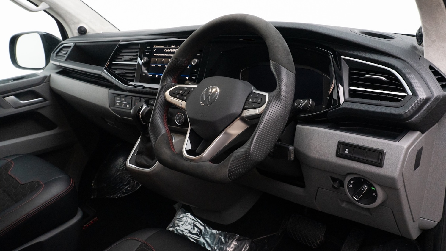 Used Volkswagen Transporter 2023 for sale - 77678835: Photo 20